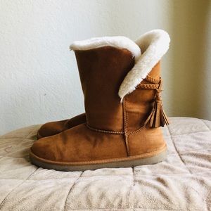 Arizona brown and white boots